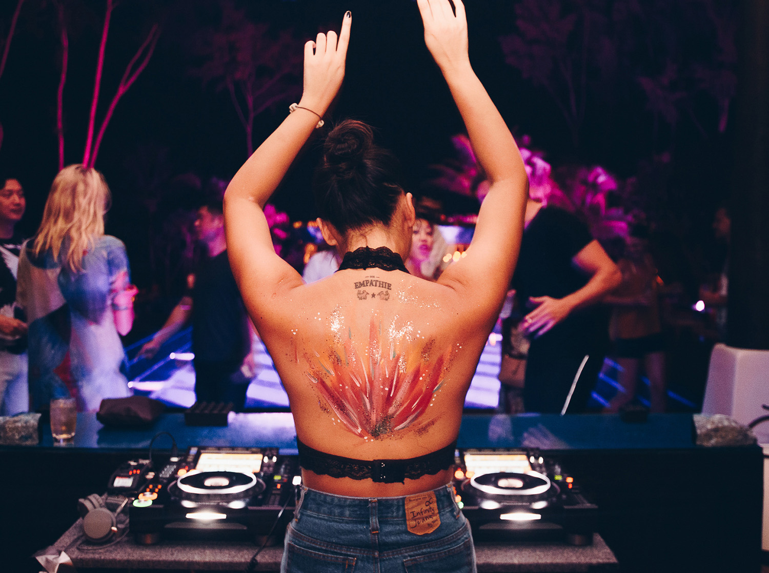 BabaBeachClub Hotel Phuket-Dining&Entertainment